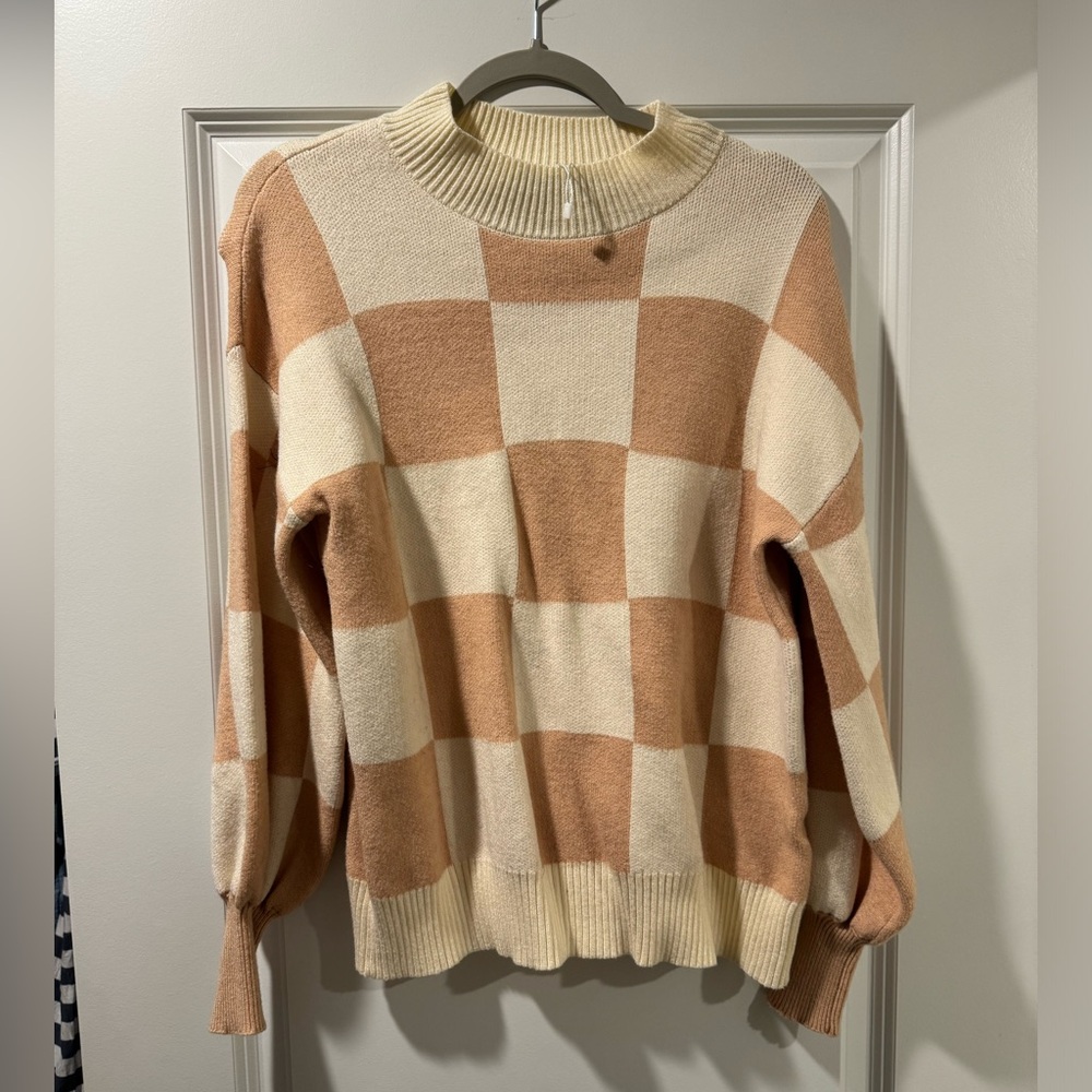 Checkered Amazon top